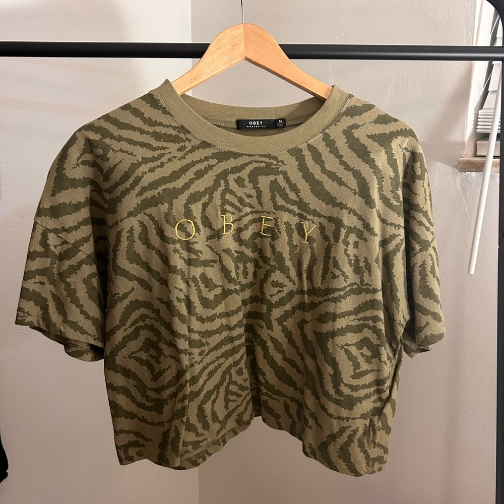 Obey Crop top